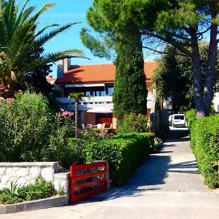 Apartmani Jutro Novaglia Esterno foto