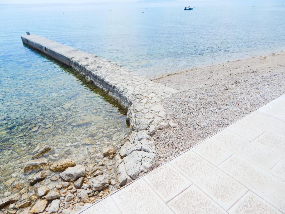 Apartmani Jutro Novaglia Esterno foto